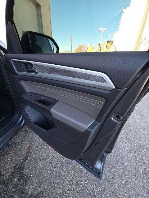 Used 2022 Volkswagen Atlas Cross Sport SE image 21