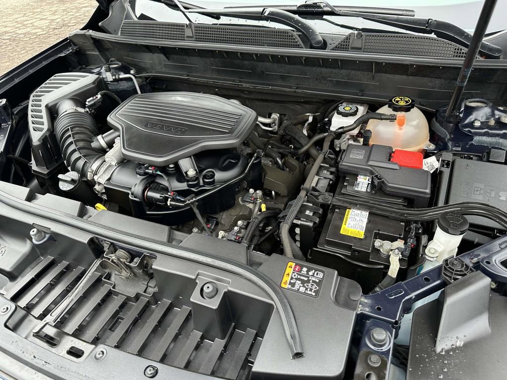 Certified 2021 GMC Acadia SLE w/ Driver Convenience Package image 11