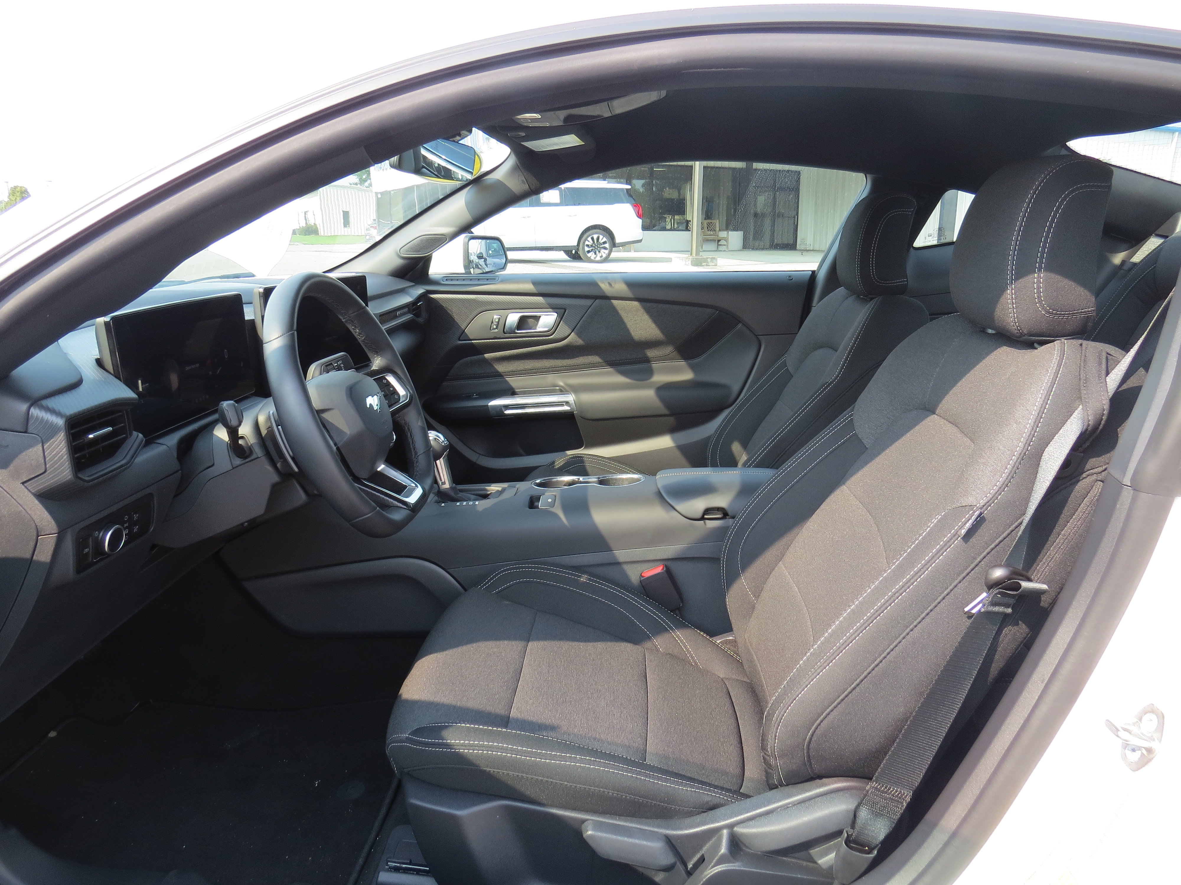 Used 2025 Ford Mustang GT RWD image 13
