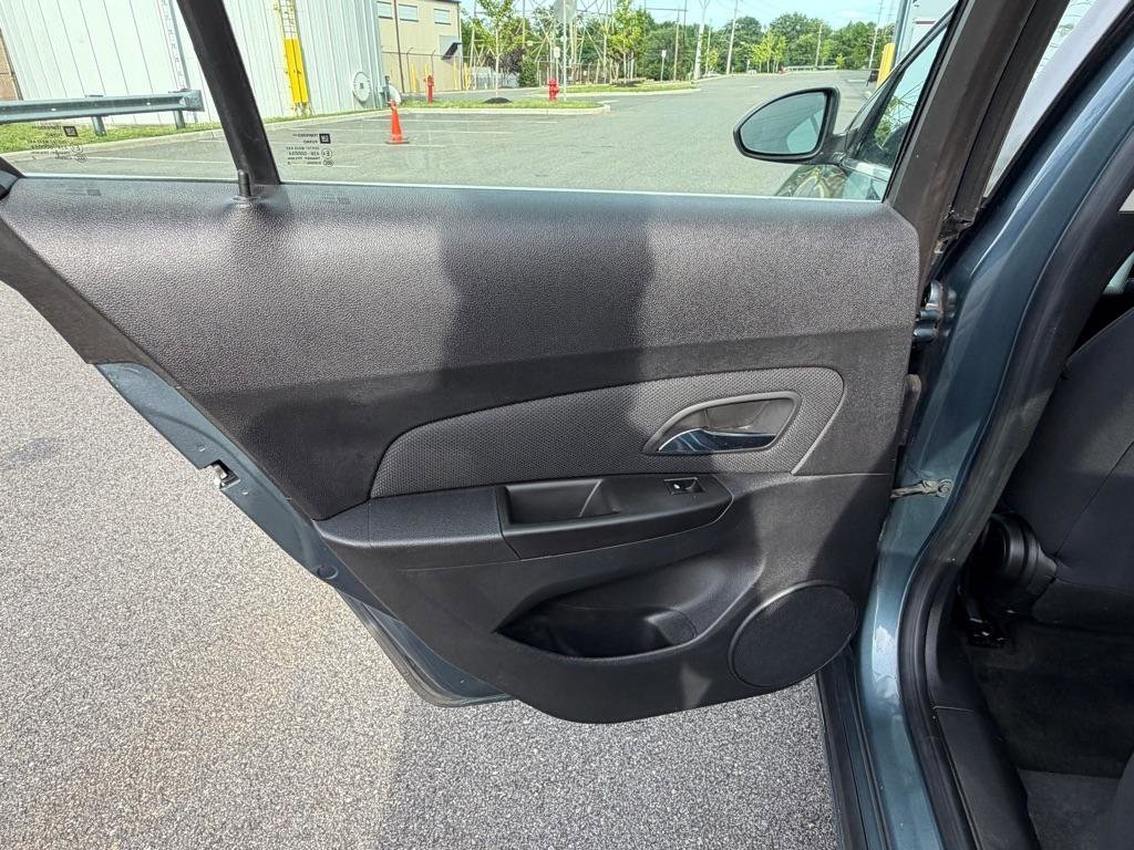 Used 2012 Chevrolet Cruze LT FWD image 21