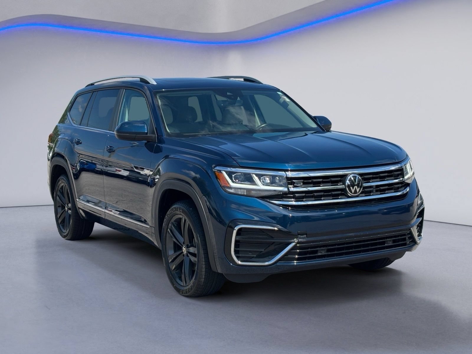 Used 2022 Volkswagen Atlas SEL R-Line AWD/4WD image 5