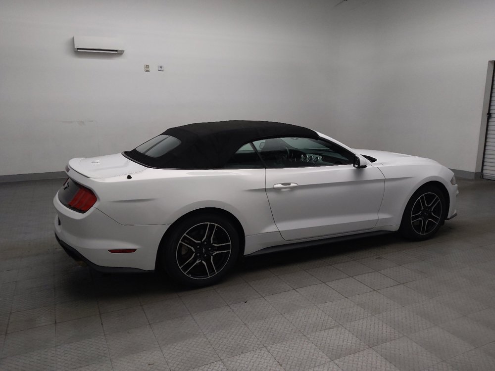 Used 2019 Ford Mustang Premium RWD image 10