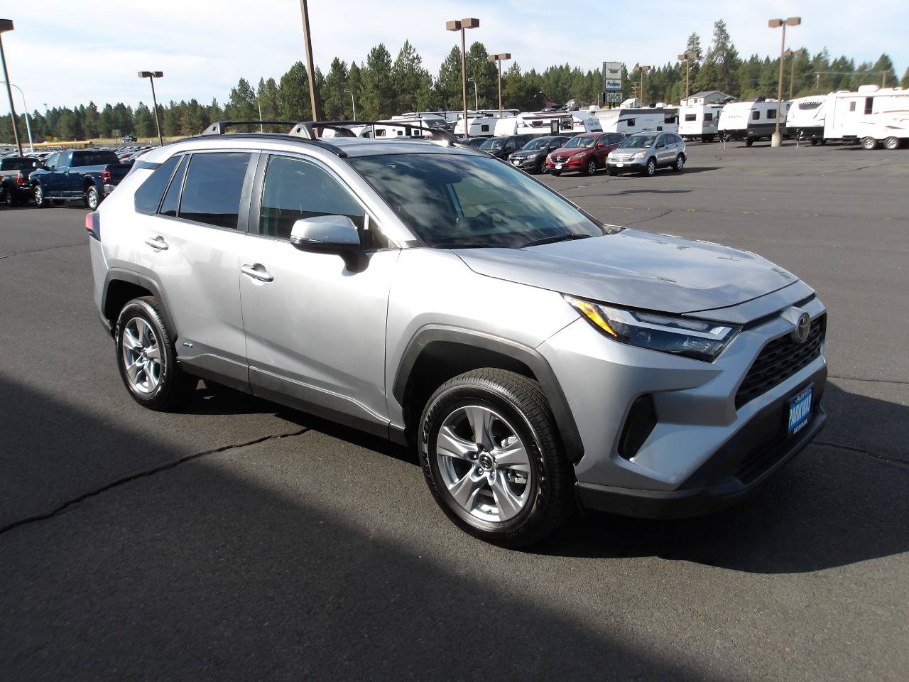 Used 2025 Toyota RAV4 LE AWD/4WD image 7