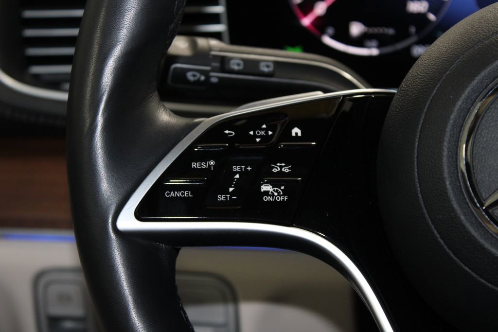 Used 2025 Mercedes-Benz GLS 450 4MATIC image 33