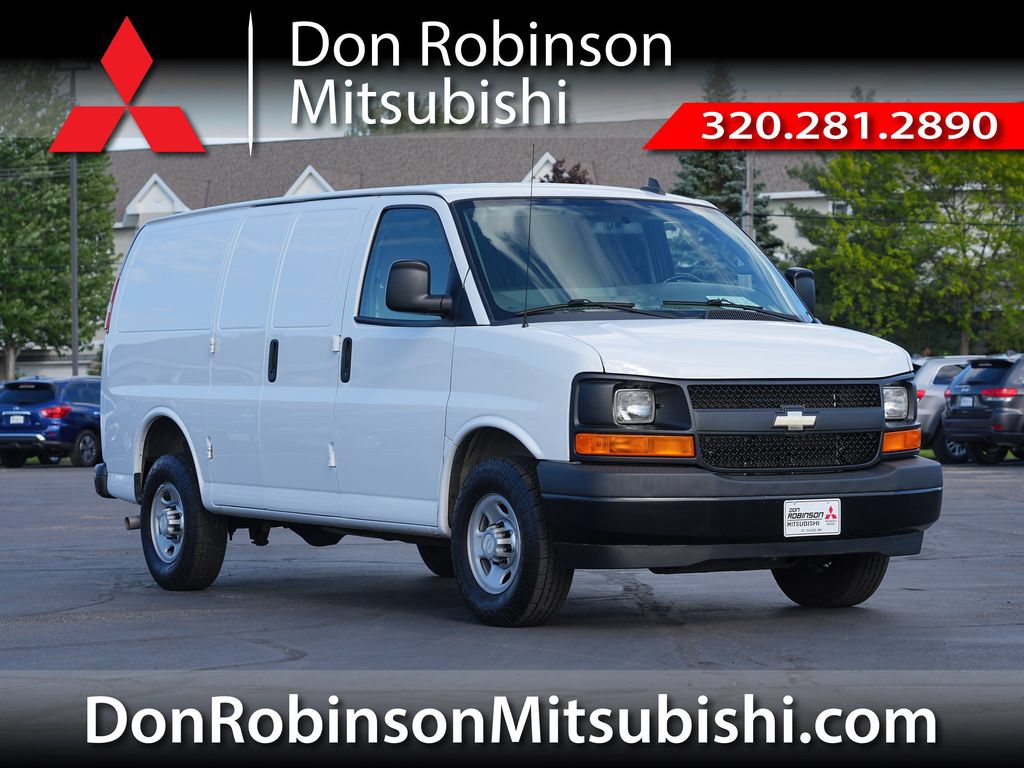 Used 2017 Chevrolet Express 2500 RWD image 1