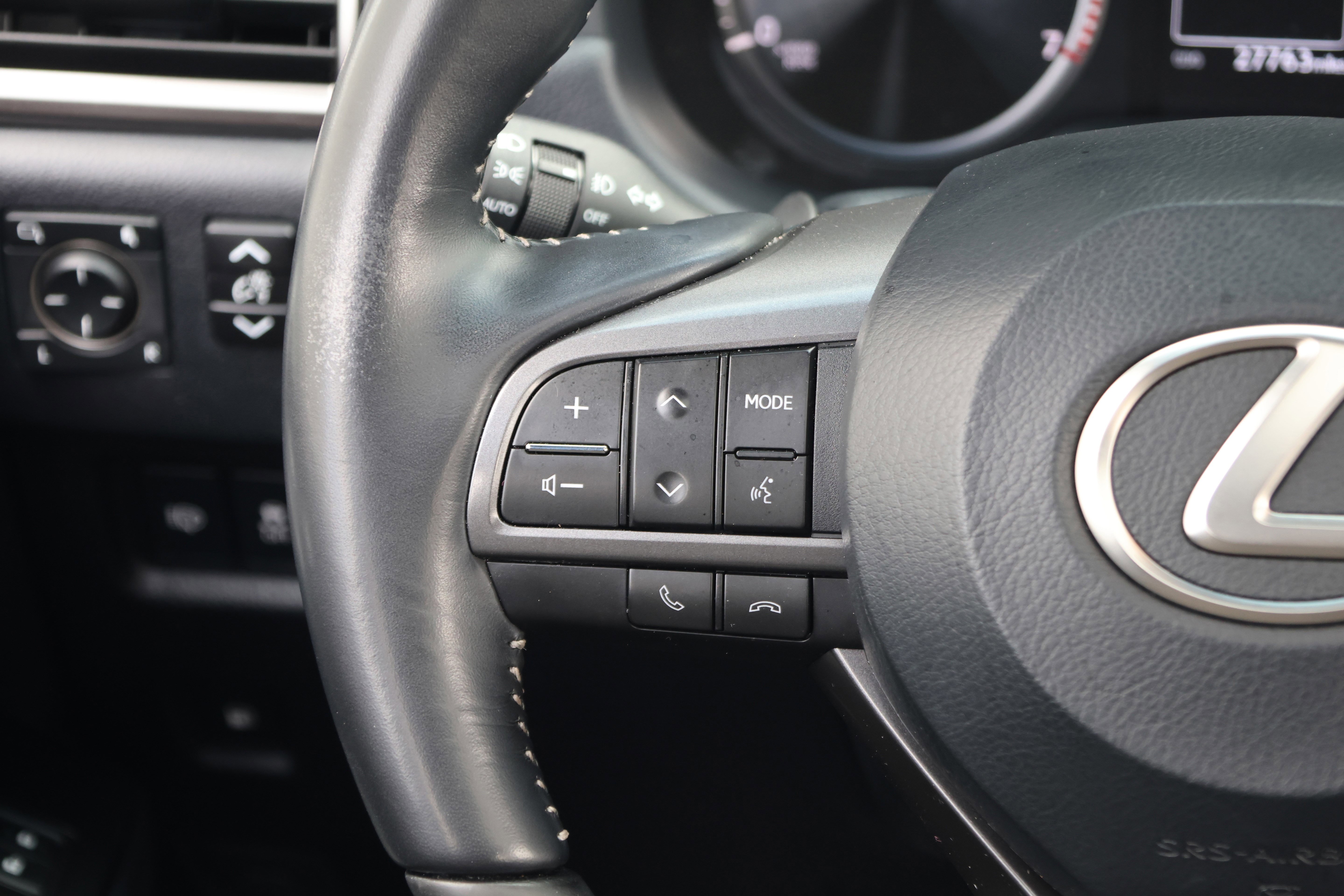 Certified 2023 Lexus GX 460 w/ Black Line Special Edition image 19