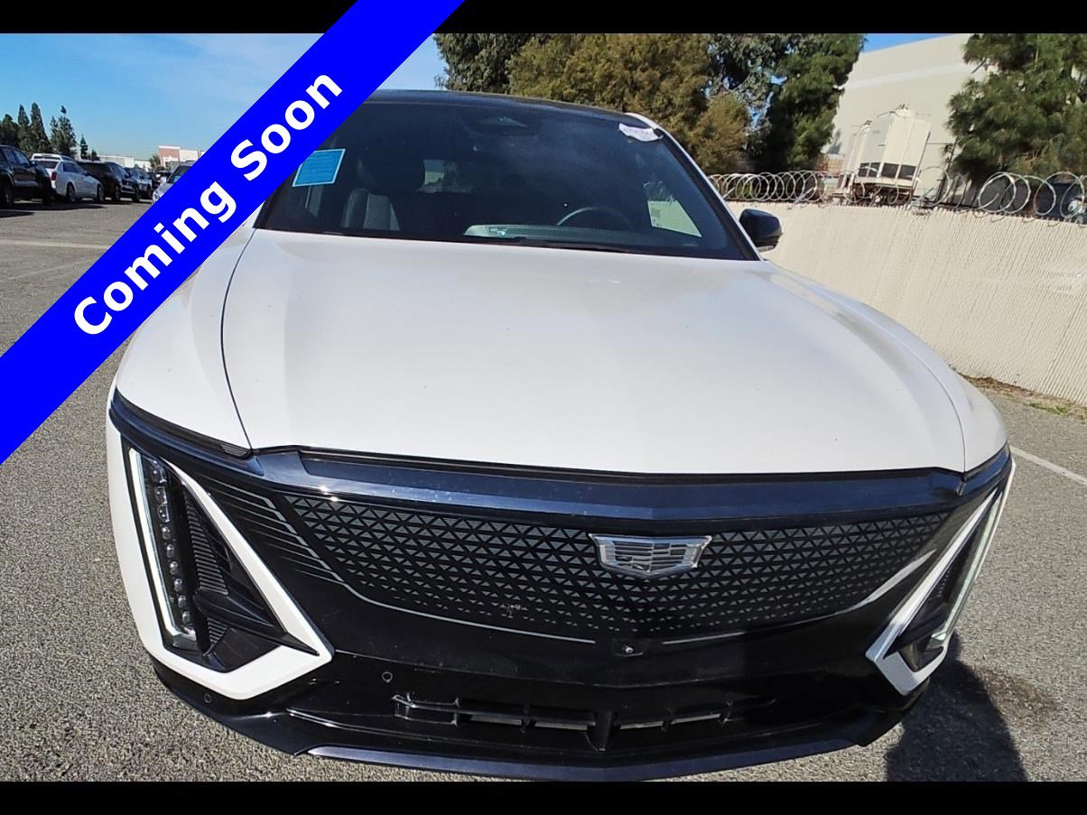 Used 2024 Cadillac Lyriq Sport image 10