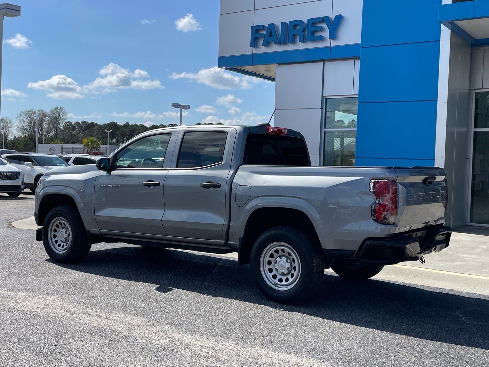 Used 2023 Chevrolet Colorado W/T image 3