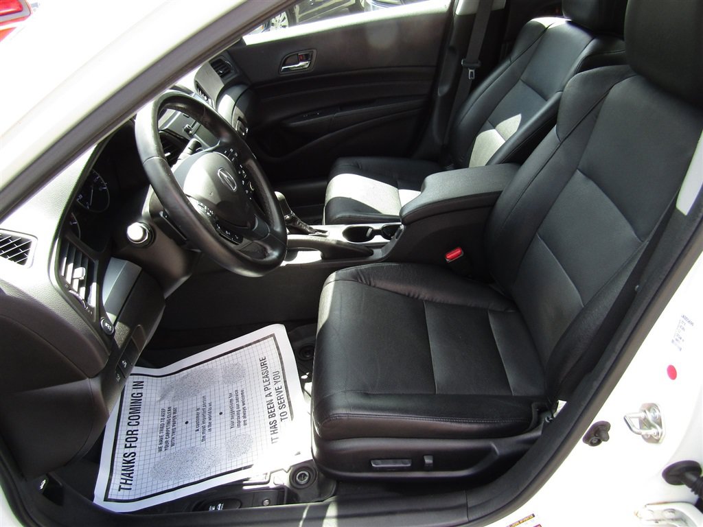 Used 2018 Acura ILX w/ Premium Package FWD image 14
