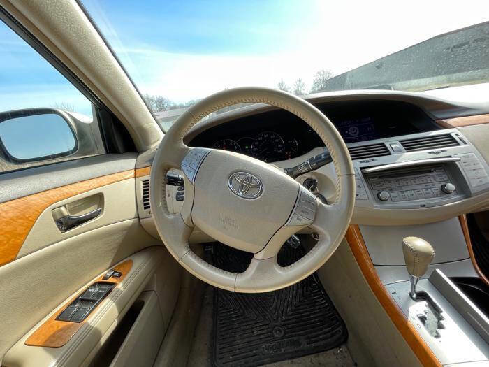 Used 2007 Toyota Avalon Limited image 34