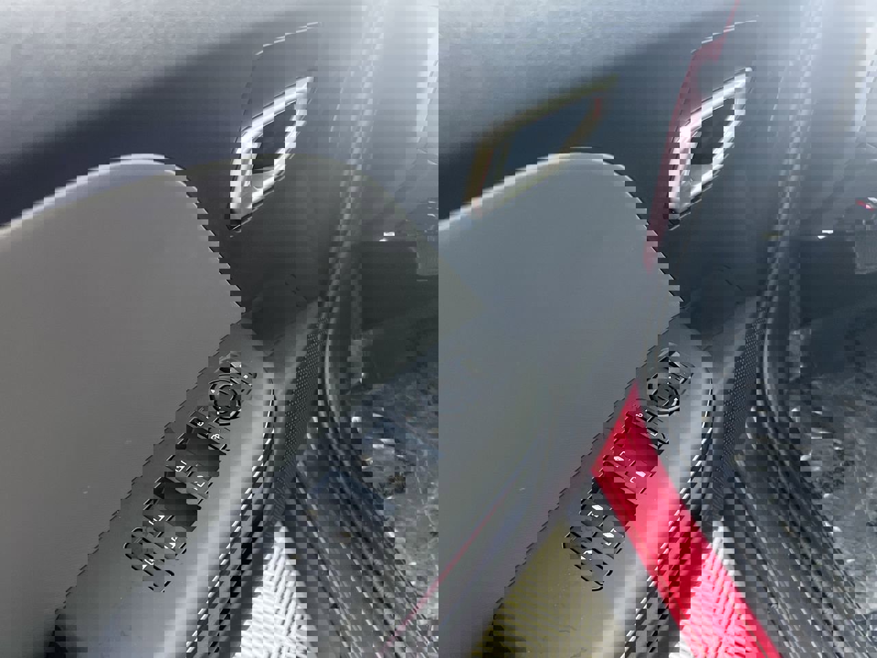 New 2025 Kia K4 LXS image 16