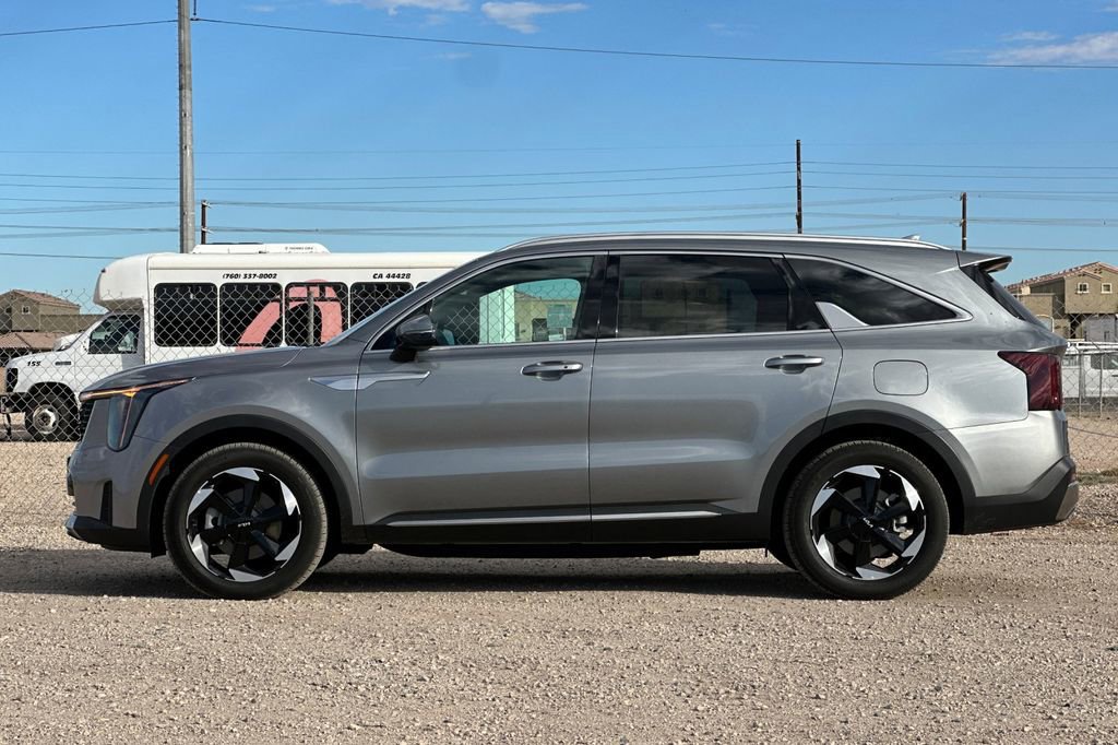 Used 2025 Kia Sorento EX image 8