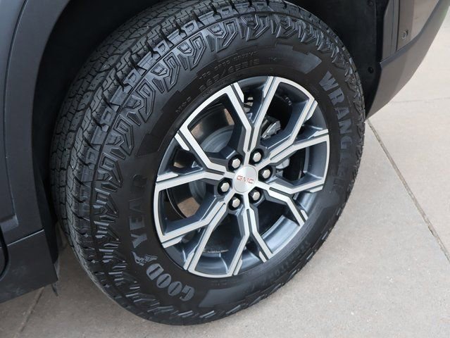 Used 2025 GMC Acadia AT4 w/ Super Cruise Package image 43