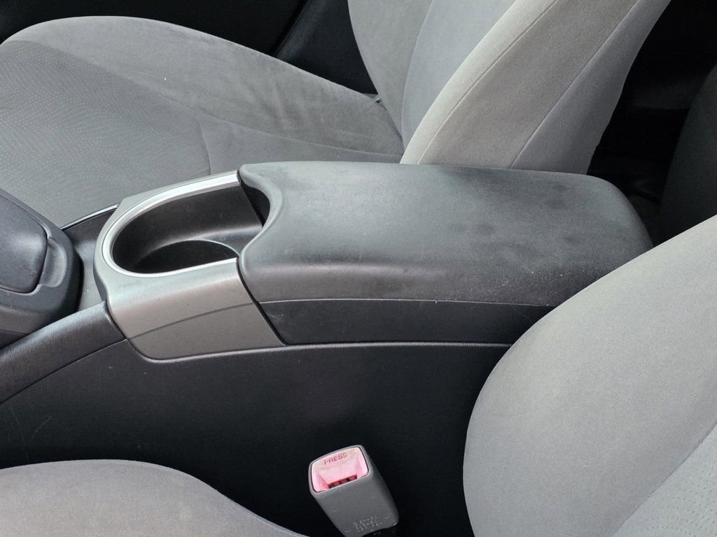 Used 2012 Toyota Prius Two image 7