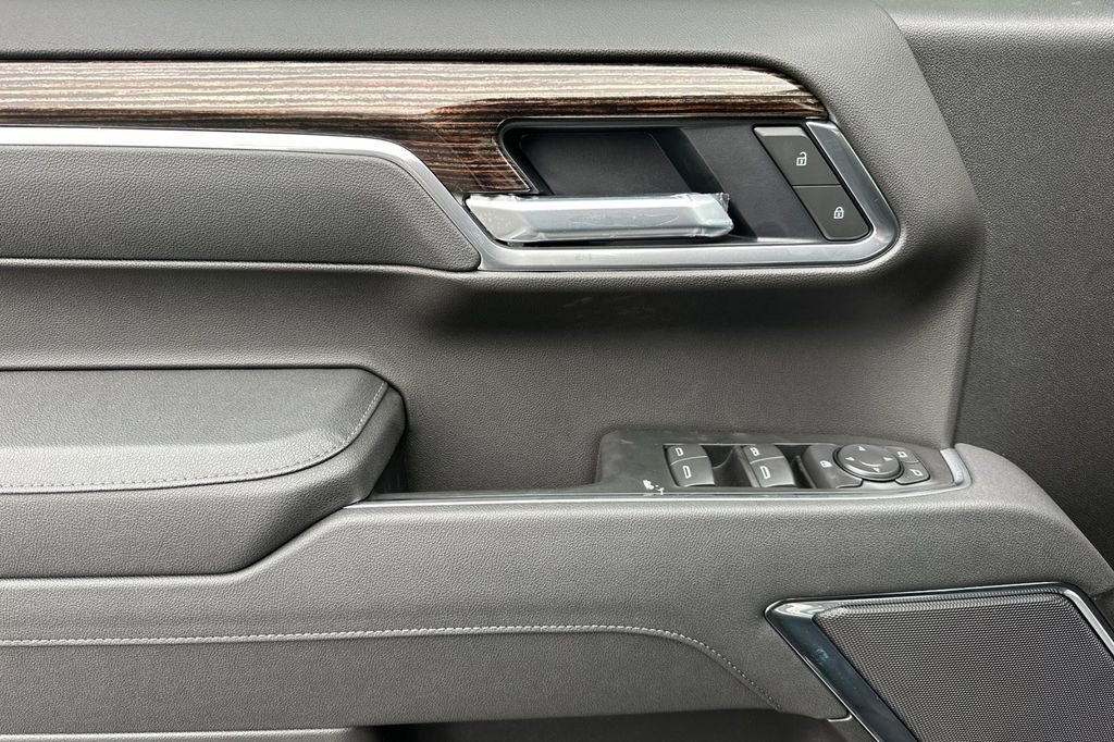 New 2026 GMC Sierra 1500 SLE image 9