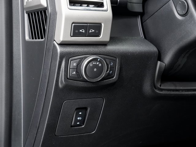 Used 2016 Ford F150 Lariat w/ Equipment Group 502A Luxury image 10