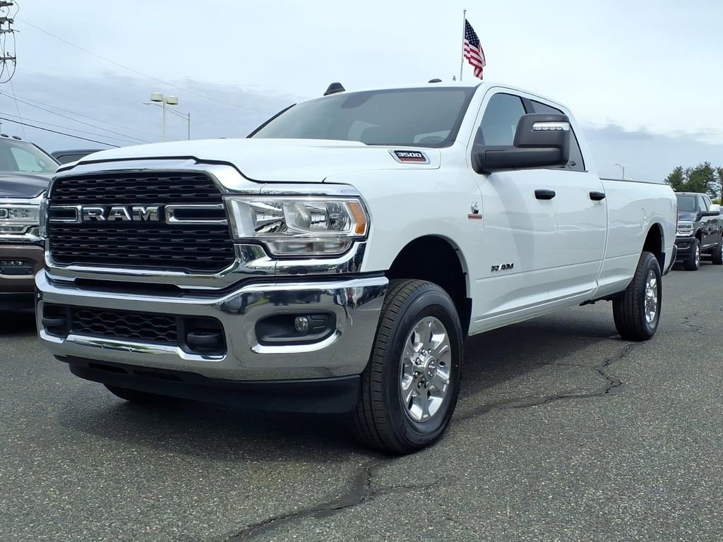 Used 2024 RAM 3500 Big Horn AWD/4WD image 3