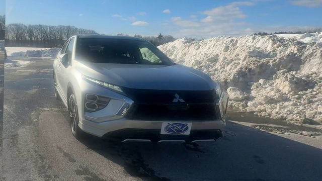 Used 2024 Mitsubishi Eclipse Cross SEL image 3