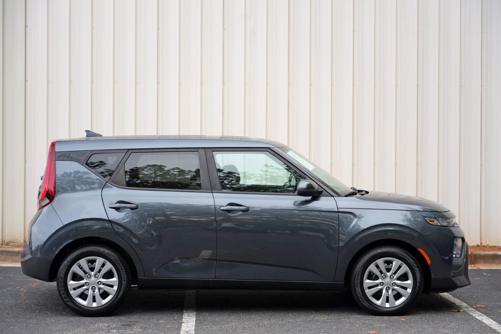 Used 2020 Kia Soul LX FWD image 43