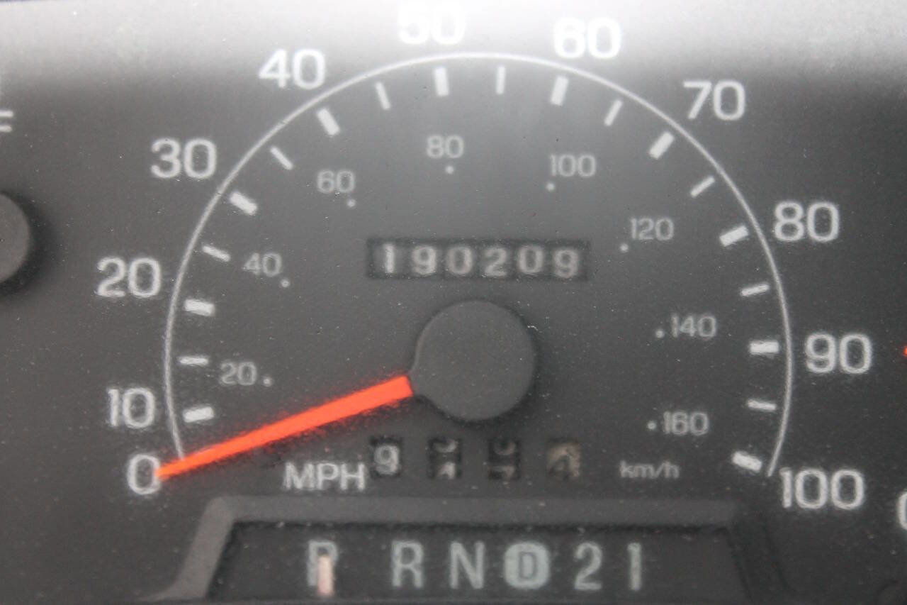 Used 2001 Ford Excursion XLT image 11