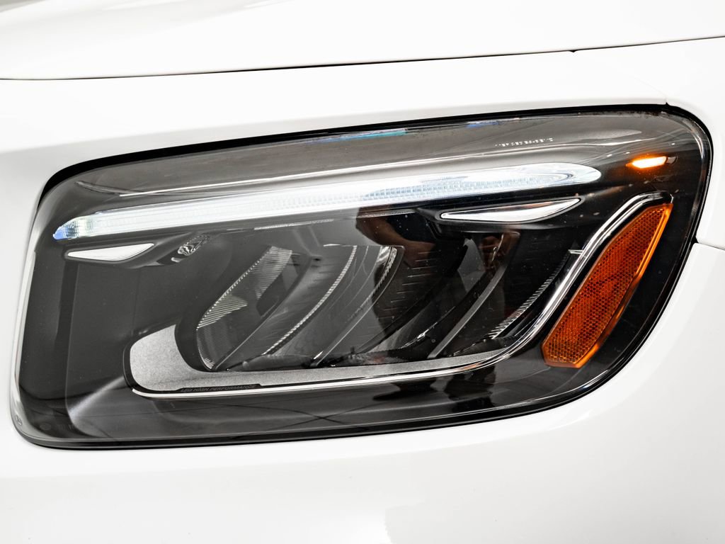 Certified 2024 Mercedes-Benz GLB 250 4MATIC image 15