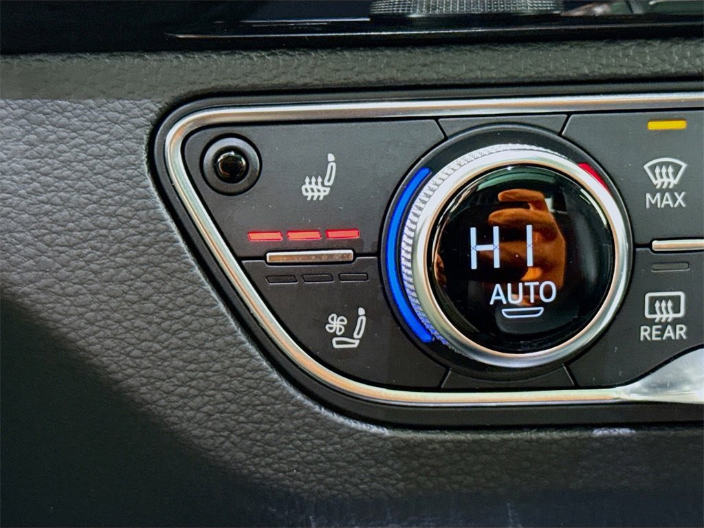 Used 2018 Audi Q5 Prestige w/ Prestige Package image 22