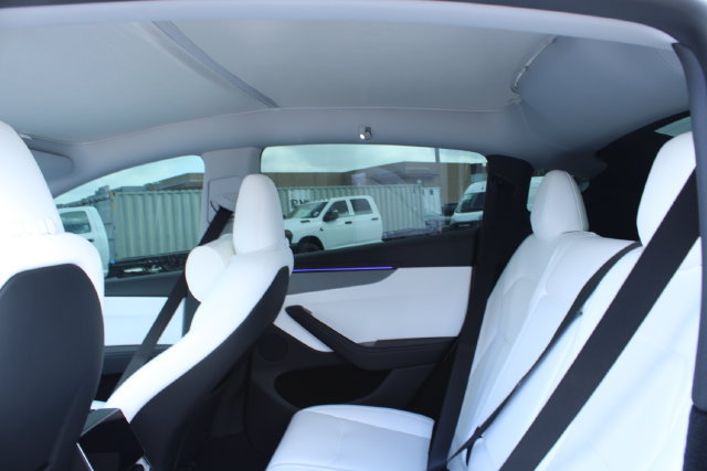 Used 2026 Tesla Model Y 2WD image 29