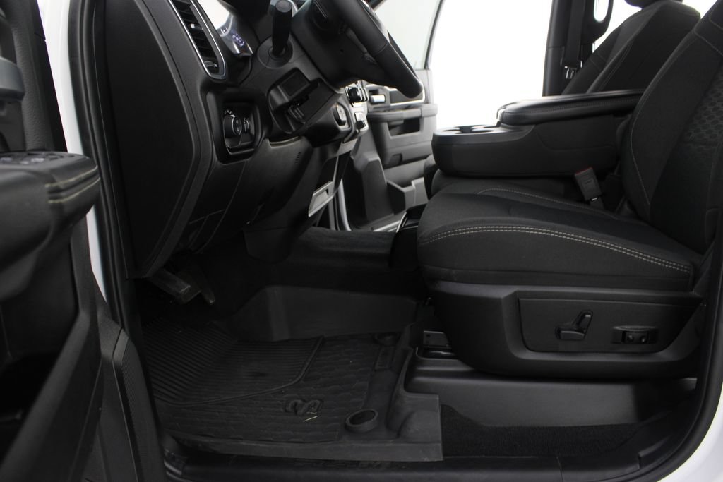 Used 2025 RAM 2500 Big Horn AWD/4WD image 14