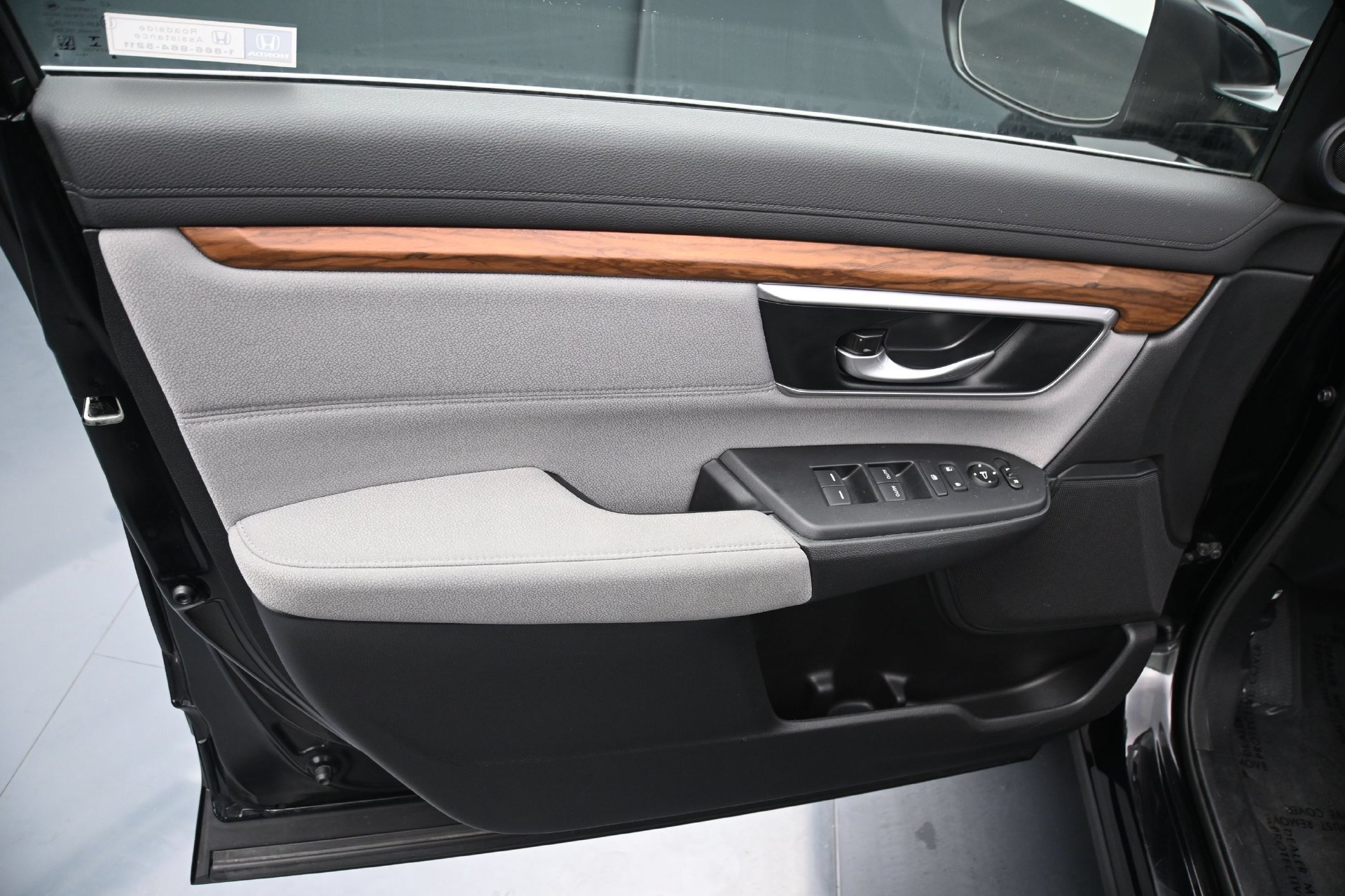 Used 2020 Honda CR-V EX image 17