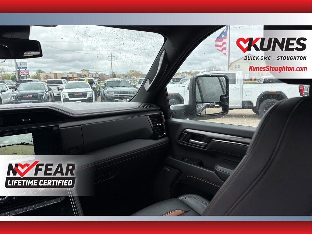 Used 2025 GMC Sierra 2500 AT4 image 48