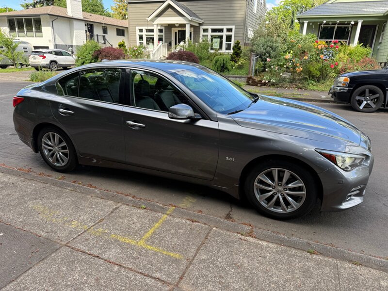 Used 2017 INFINITI Q50 3.0t Premium w/ 3.0T Premium Plus Package RWD image 6
