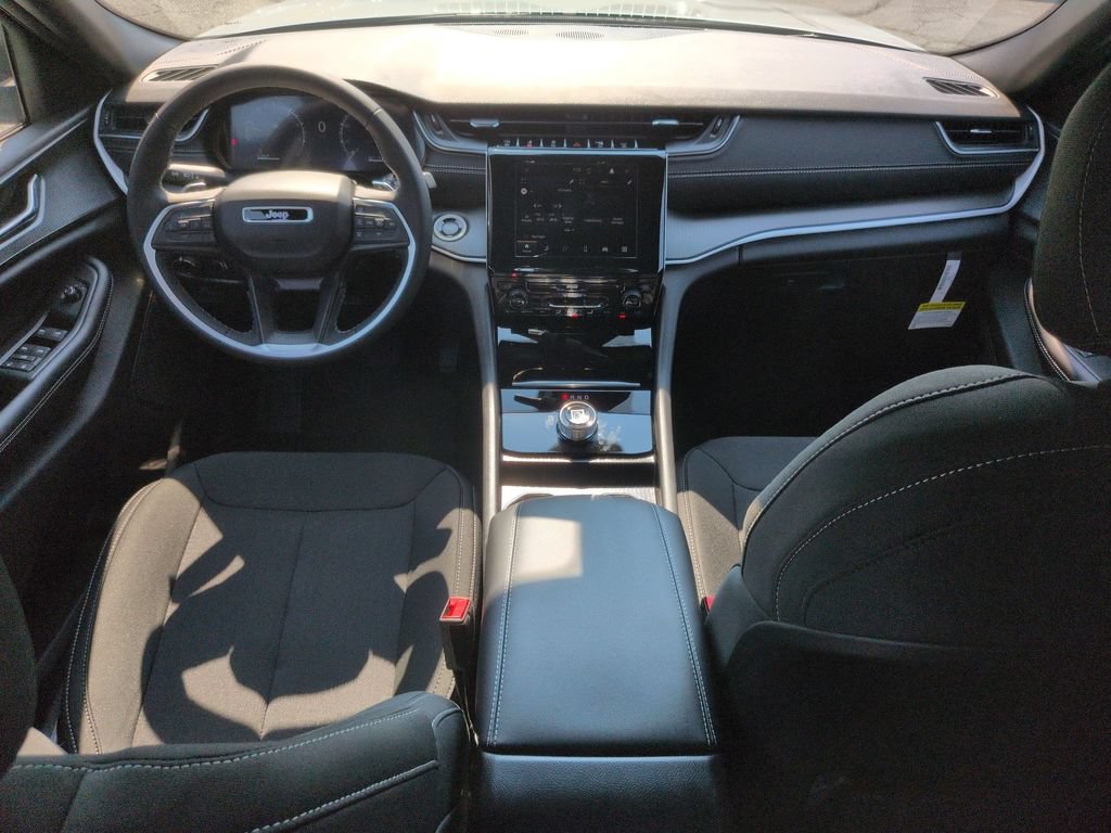 New 2026 Jeep Grand Cherokee L Laredo AWD/4WD image 27