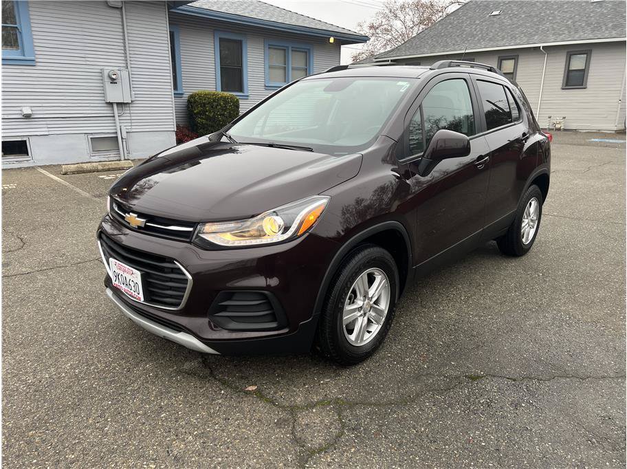 Used 2021 Chevrolet Trax LT AWD/4WD image 1
