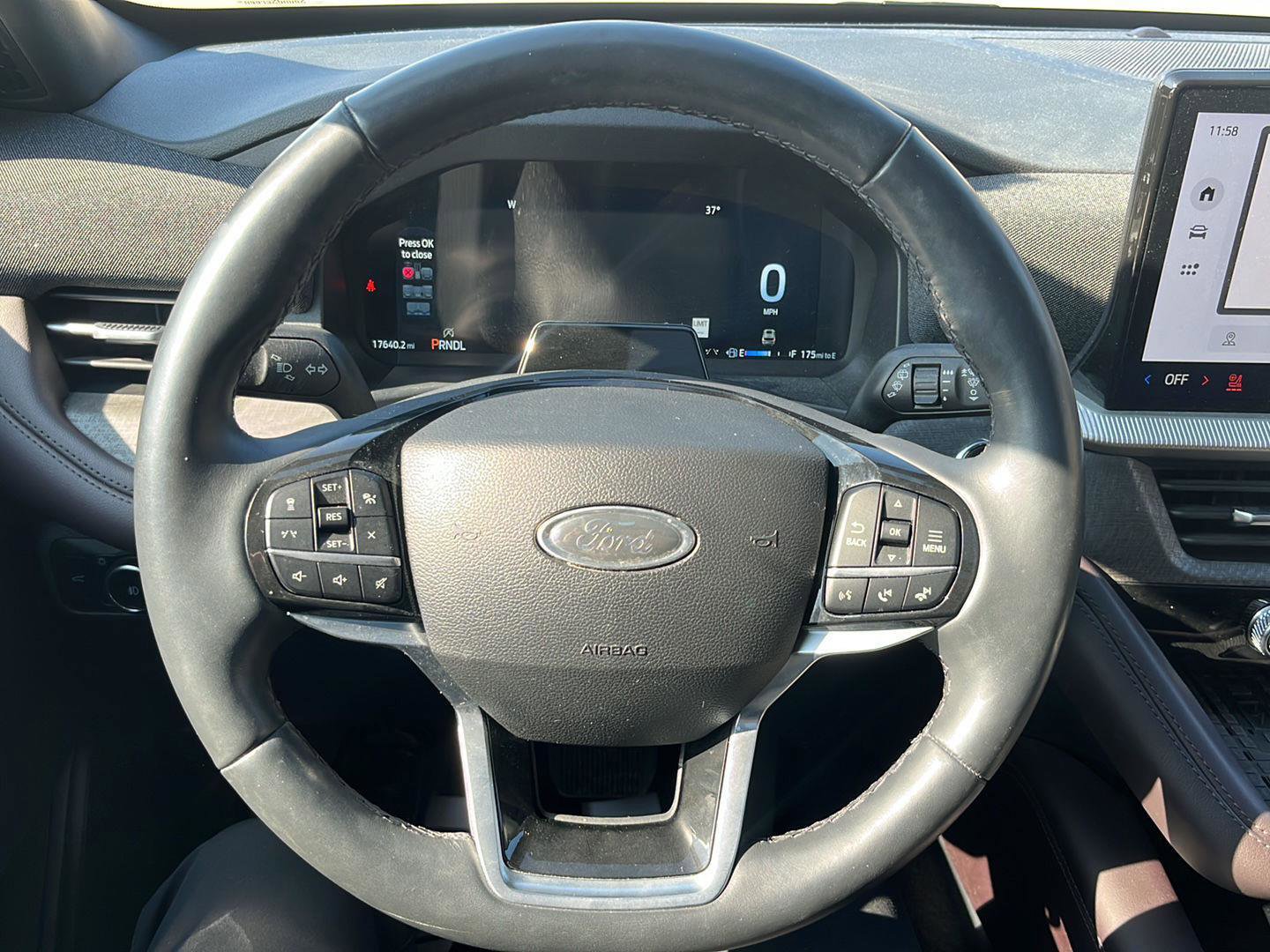 Used 2025 Ford Explorer Platinum image 15