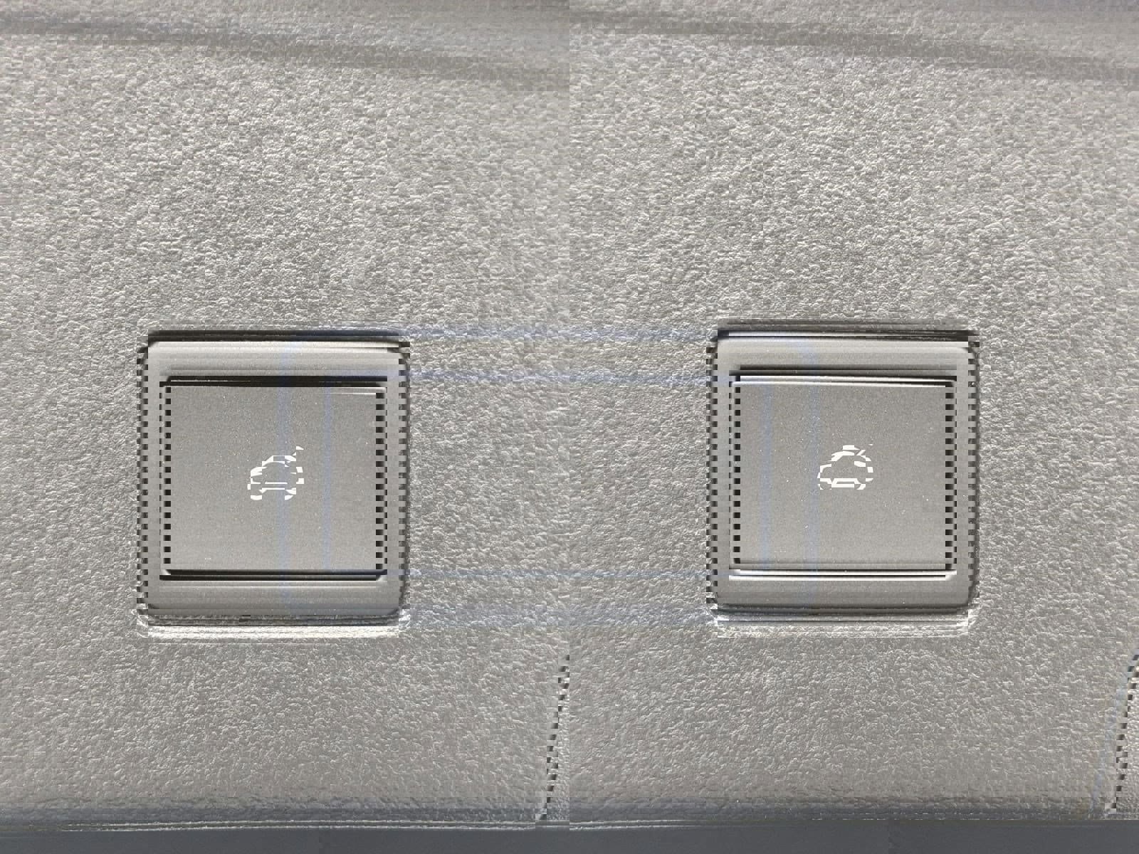 New 2025 Volkswagen Atlas Cross Sport SE image 31