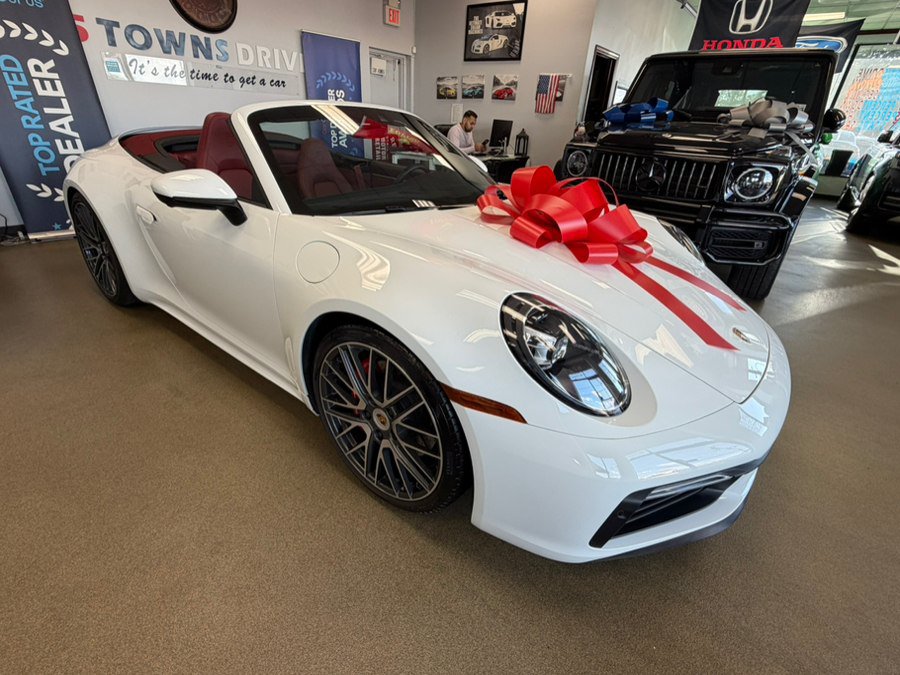 Used 2024 Porsche 911 Carrera 4S AWD/4WD image 16