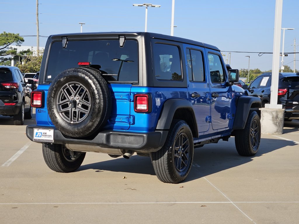 Used 2024 Jeep Wrangler Unlimited Sport AWD/4WD image 7