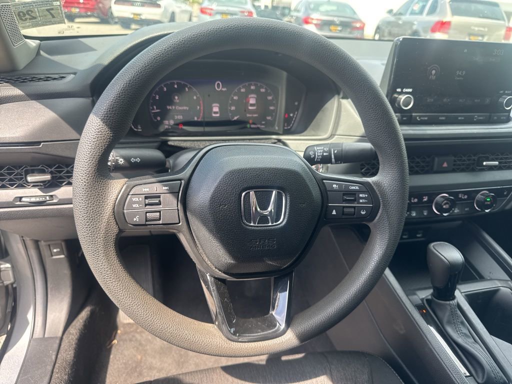 Used 2024 Honda Accord EX image 11