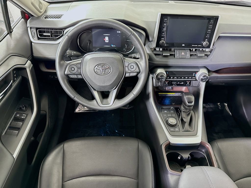 Certified 2021 Toyota RAV4 Limited AWD/4WD image 4