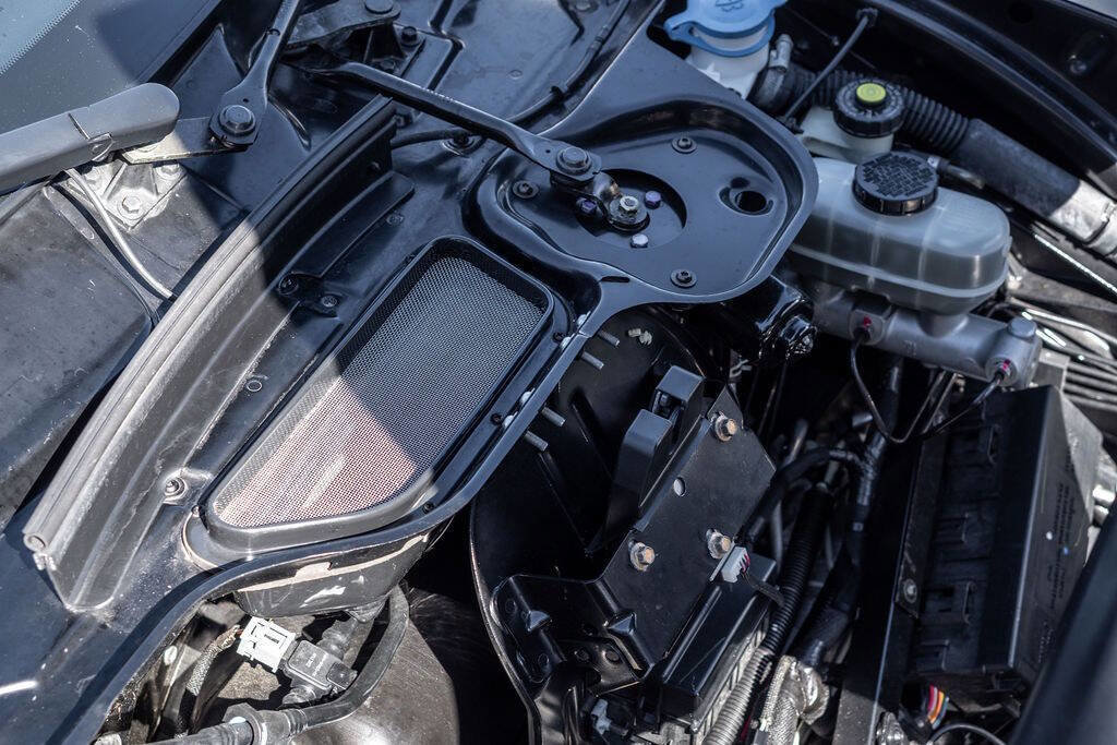 Used 2005 Ford GT image 46