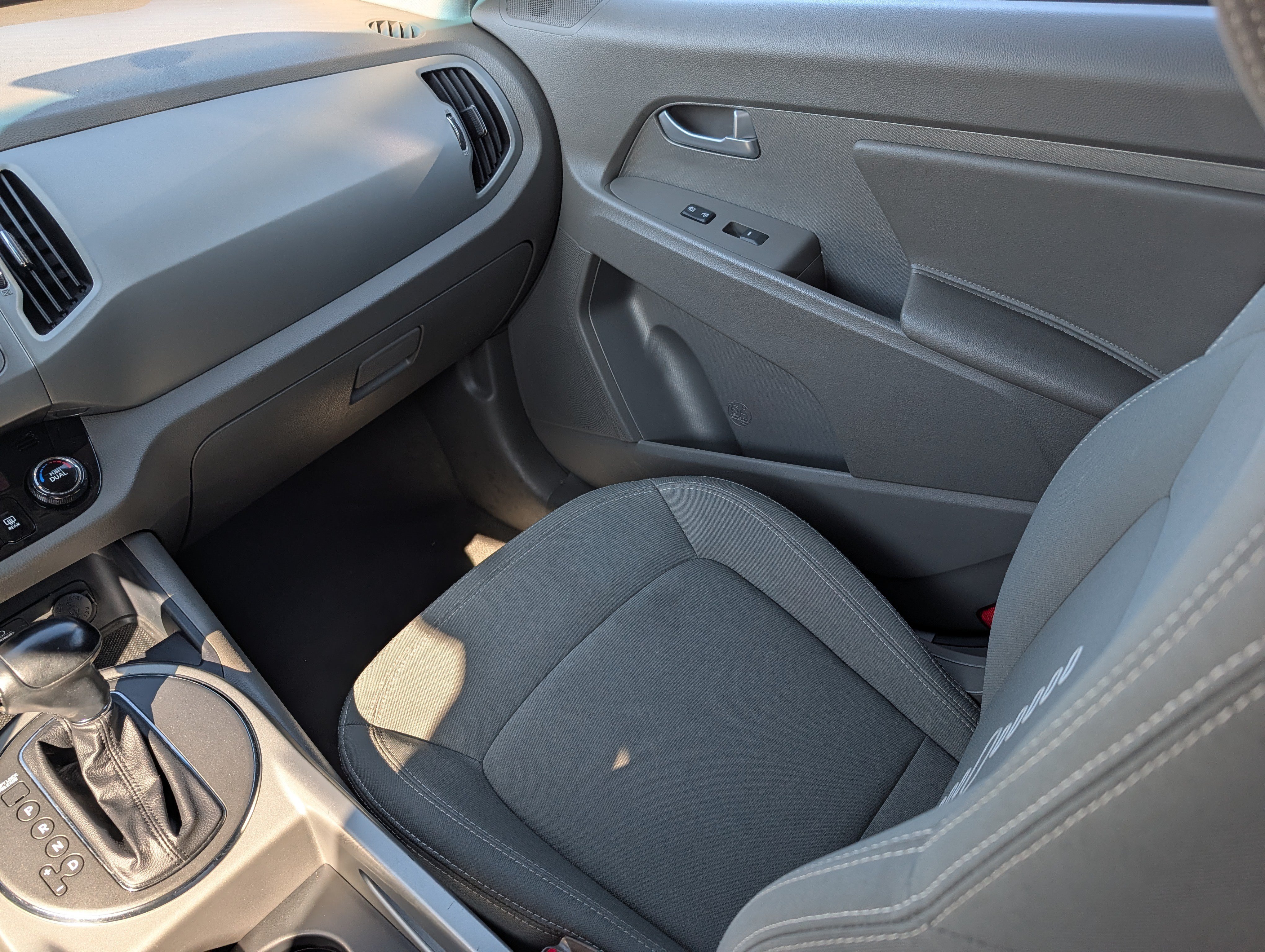 Used 2012 Kia Sportage EX AWD/4WD image 11