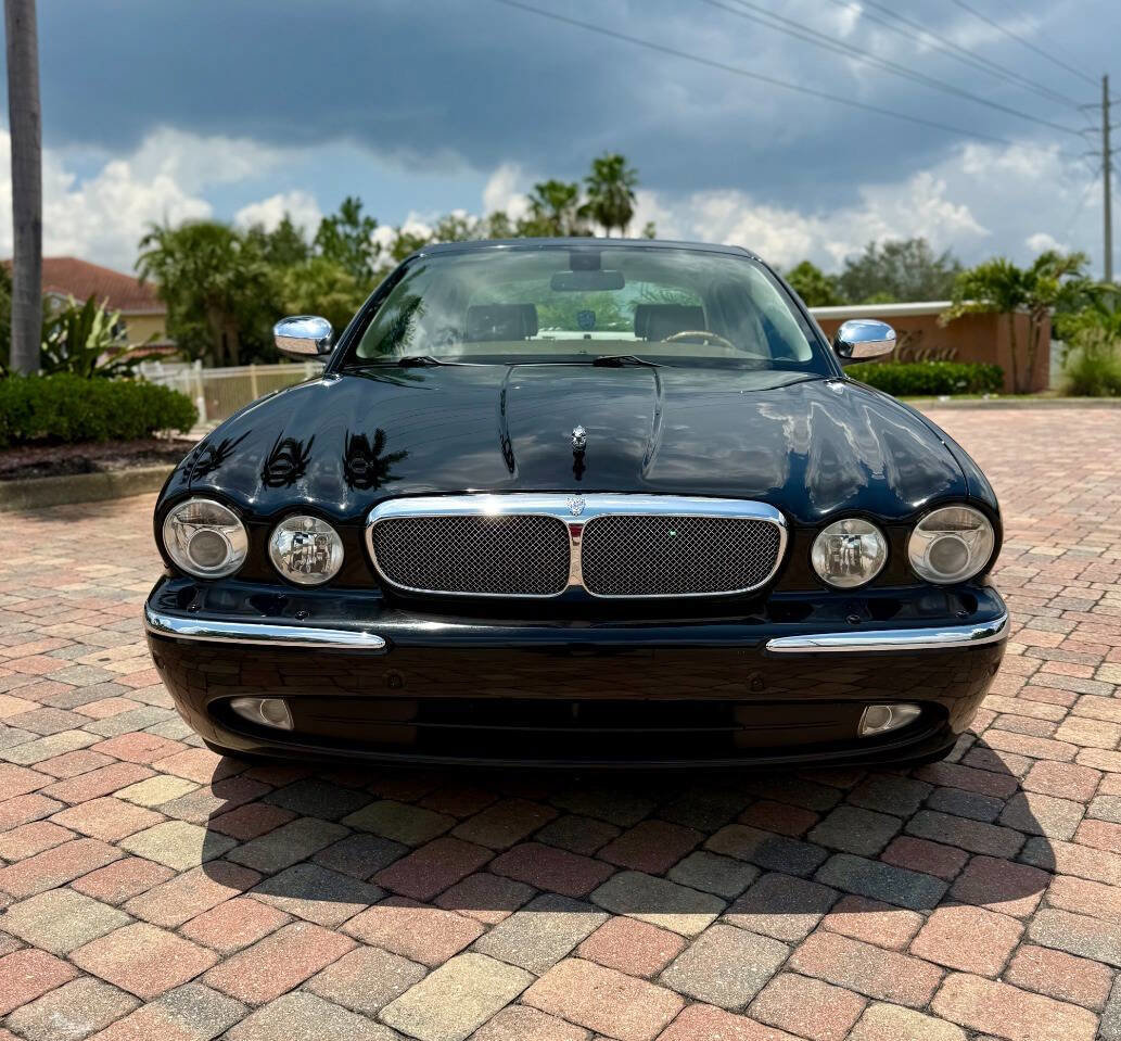Used 2006 Jaguar XJ Vanden Plas image 5