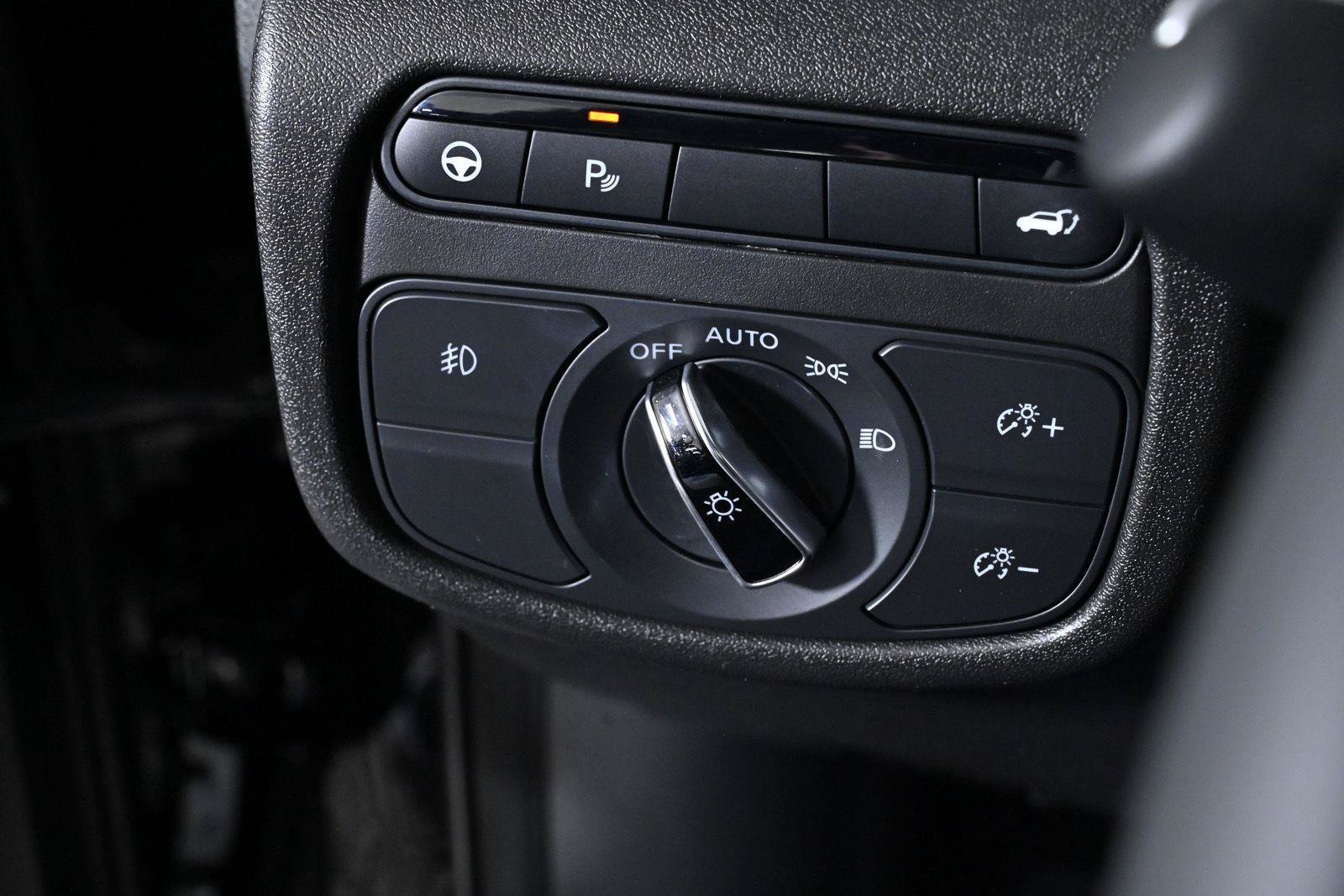 Certified 2025 INFINITI QX50 Sport AWD/4WD image 20