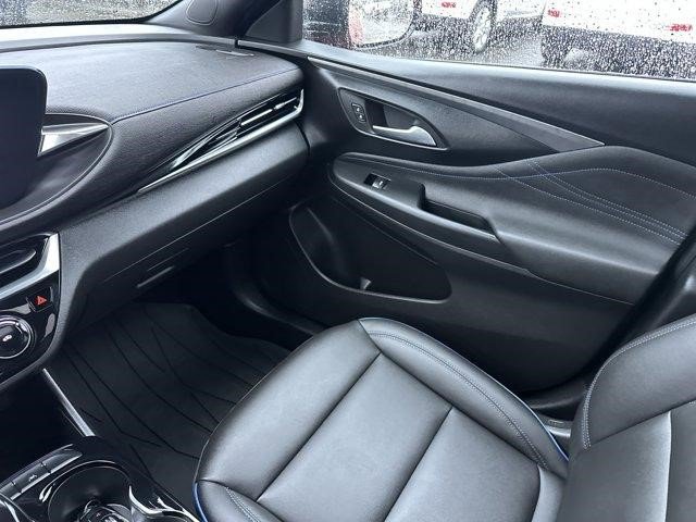 Certified 2024 Buick Envista Sport Touring w/ Experience Buick Package image 24