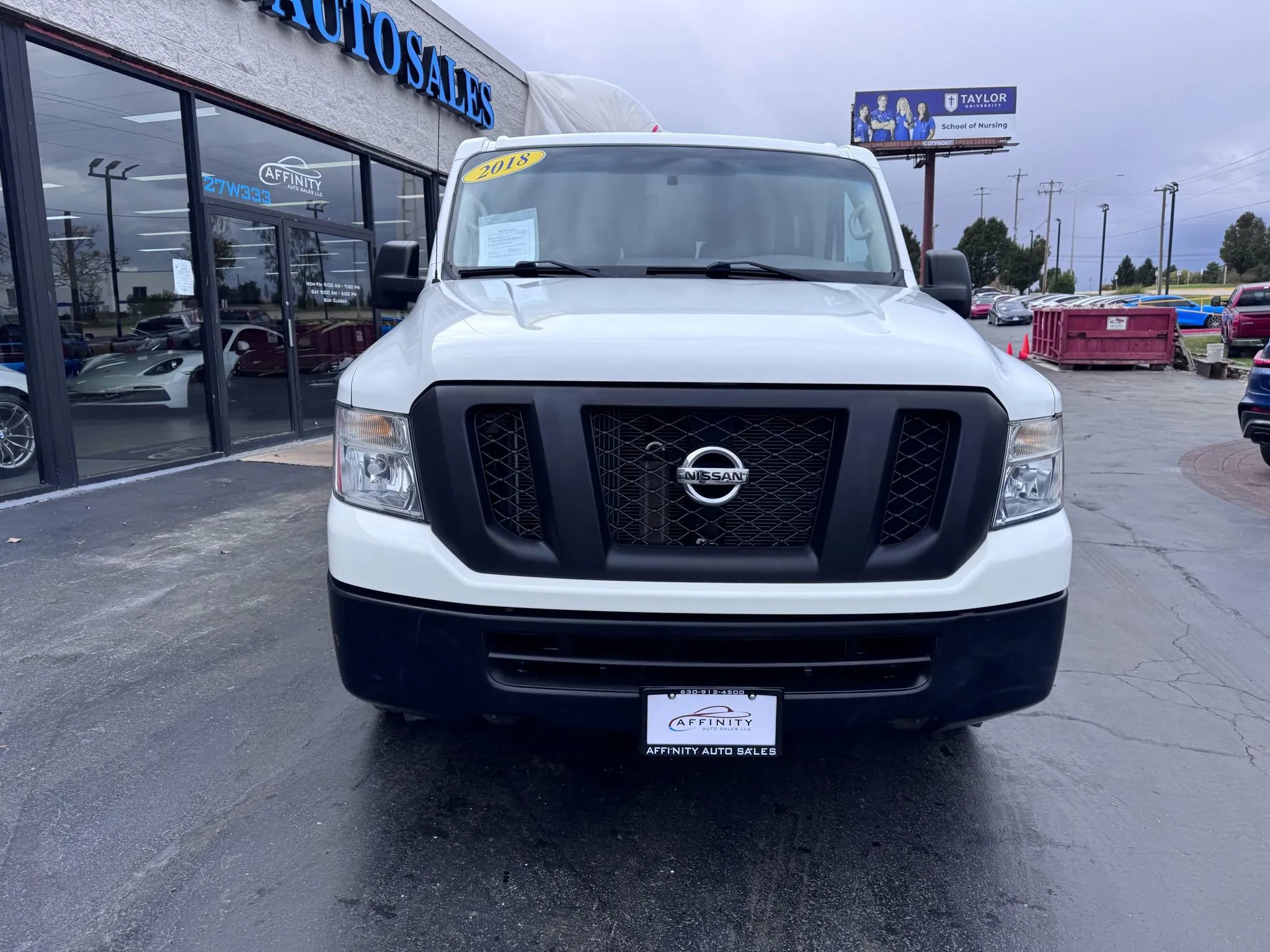 Used 2018 Nissan NV 3500 S image 8