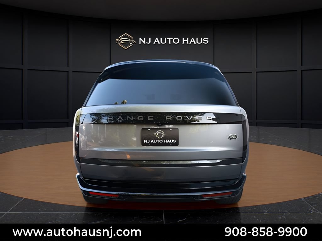 Used 2023 Land Rover Range Rover SE AWD/4WD image 5
