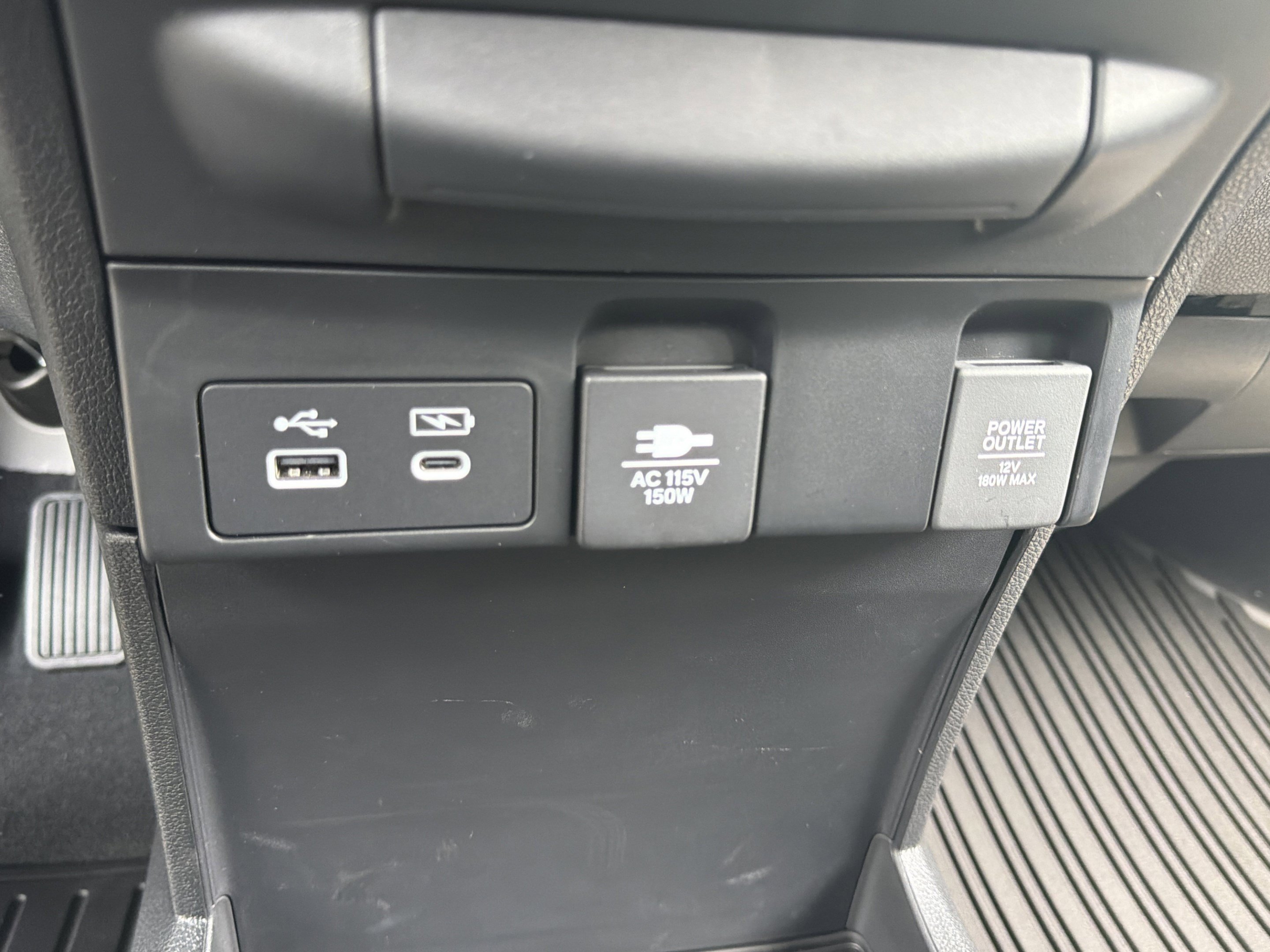 New 2026 Honda Odyssey Touring image 23