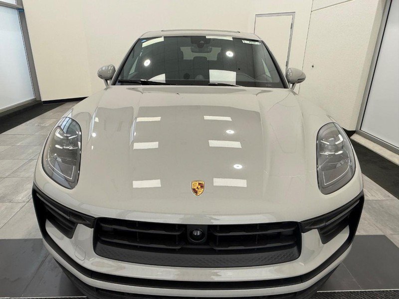 New 2026 Porsche Macan AWD/4WD image 11