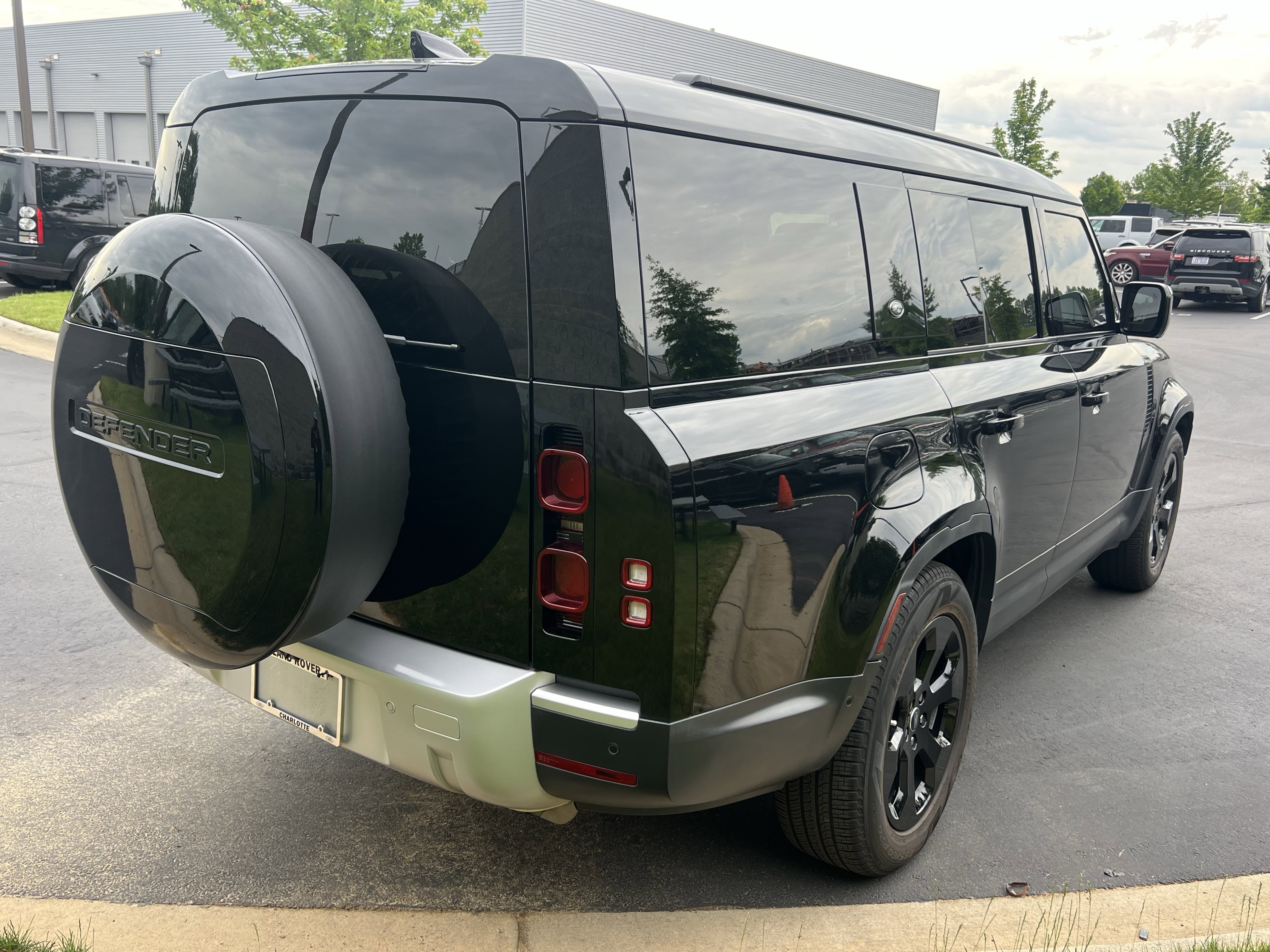 Used 2024 Land Rover Defender 130 S AWD/4WD image 7