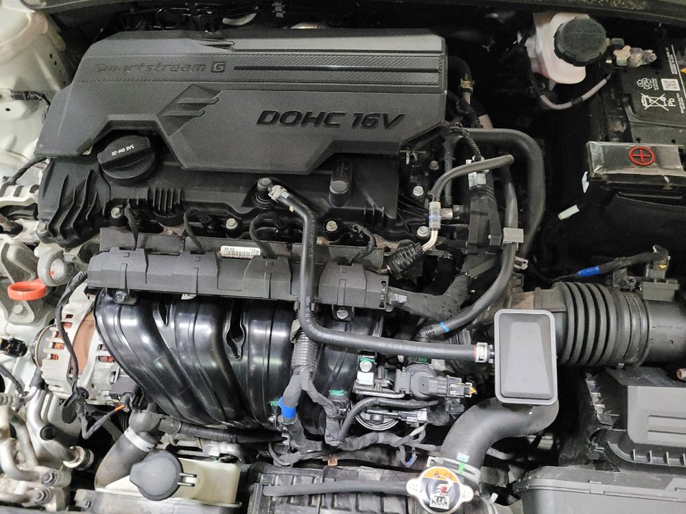 Used 2023 Hyundai Elantra SEL FWD image 30